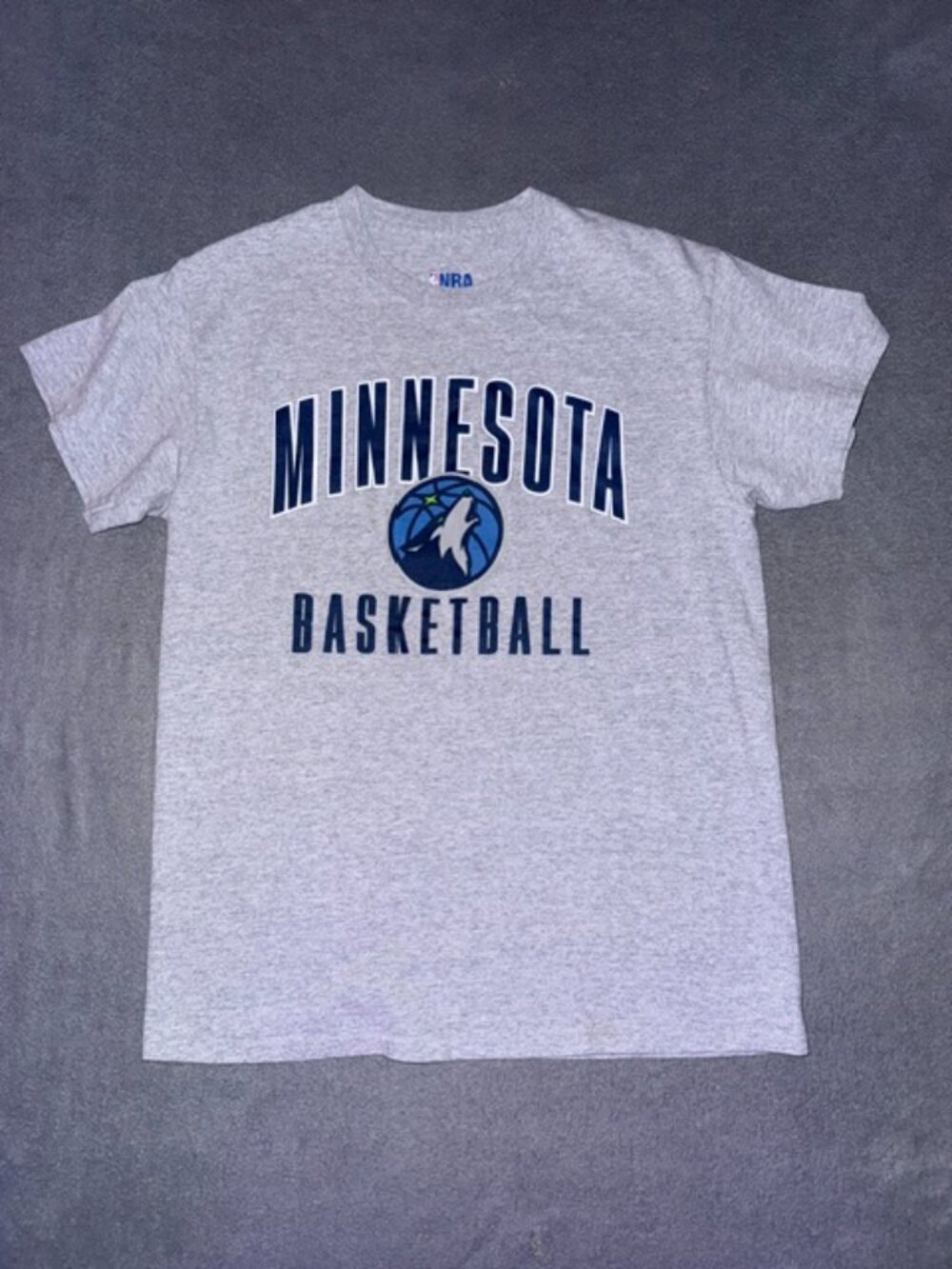 Minnesota Timberwolves Basketball T‑Shirt Men’s Medium Gray NBA Graphic Tee